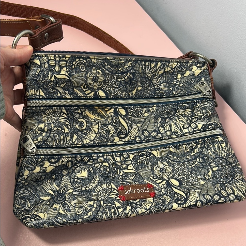 Sakroots Blue Cream Artistic Crossbody Bag